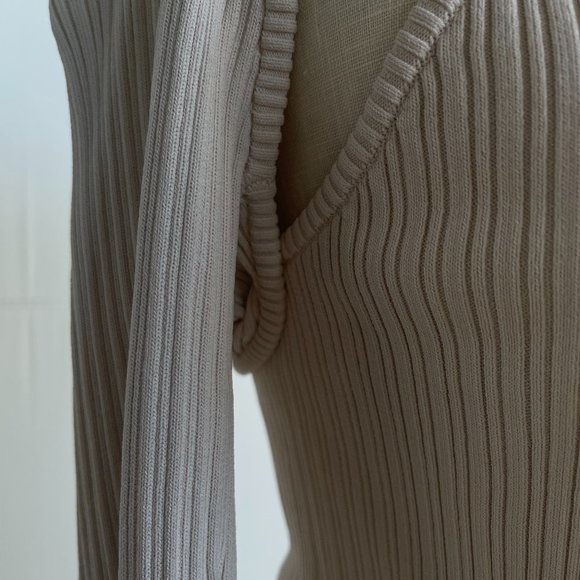 NICHOLAS | LUNA SET IN BEIGE | Detachable cardigan - Picture 3 of 7